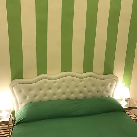 Dante & Beatrice Suites דירה *