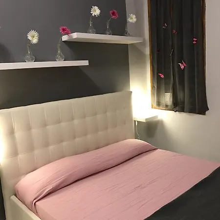 Dante & Beatrice Suites Apartman