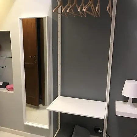 Dante & Beatrice Suites דירה